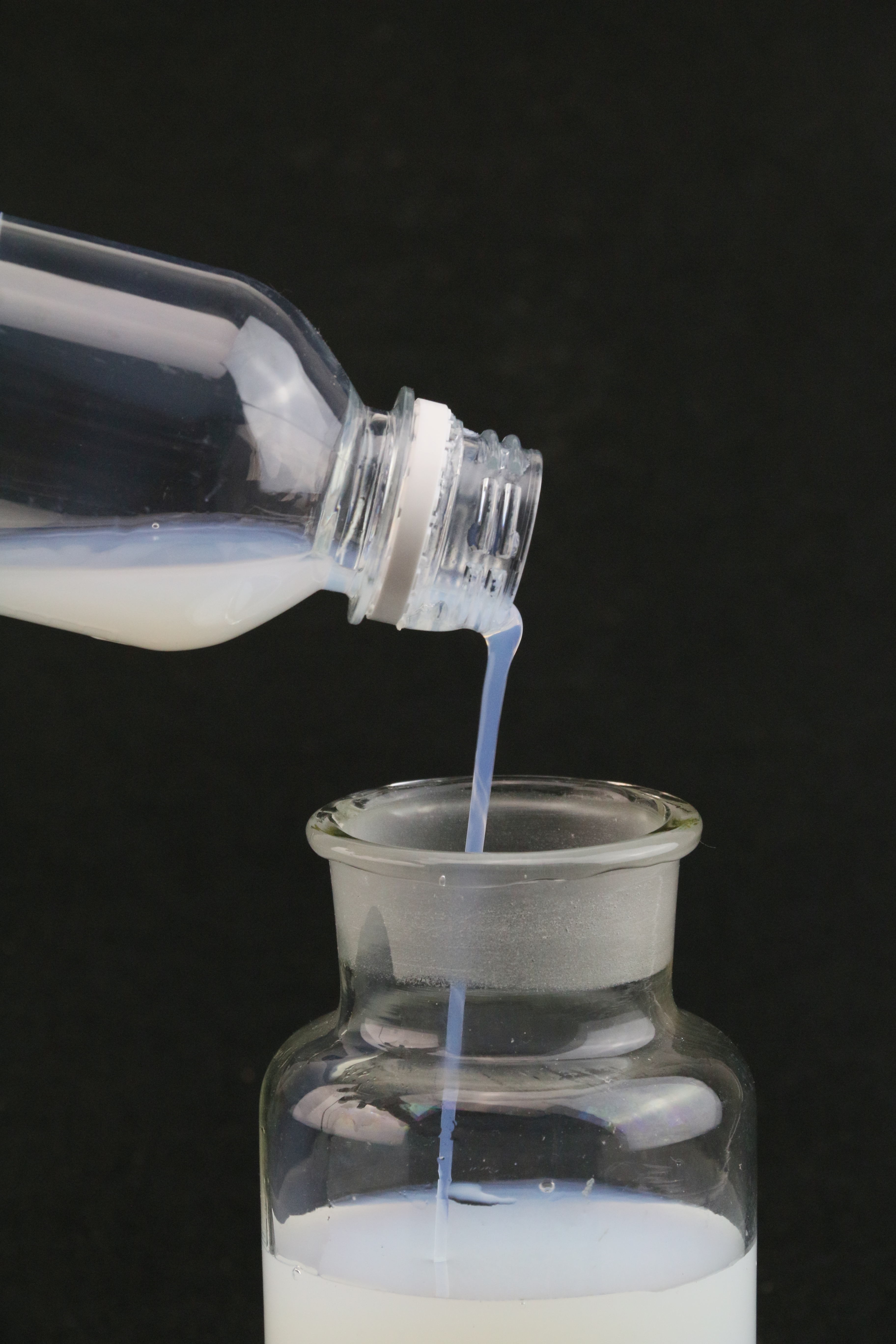 水性聚氨酯，聚氨酯樹脂，水性聚氨酯的性能特點